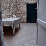 Casa de Férias Seaside House - 23990 Šibenik